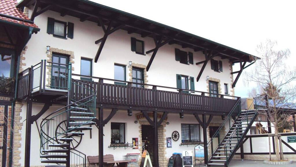 Maisonette zur Miete 400 € 2 Zimmer 55,7 m² 1. Geschoss Erdmannstraße 1 Allstedt 06542