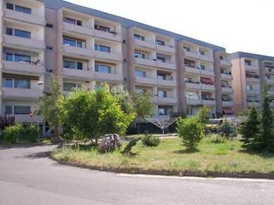 Wohnung zur Miete 344 € 3 Zimmer 62,6 m² 2. Geschoss frei ab sofort Dr.-Schwentner-Str. 94 Neustrelitz Neustrelitz 17235