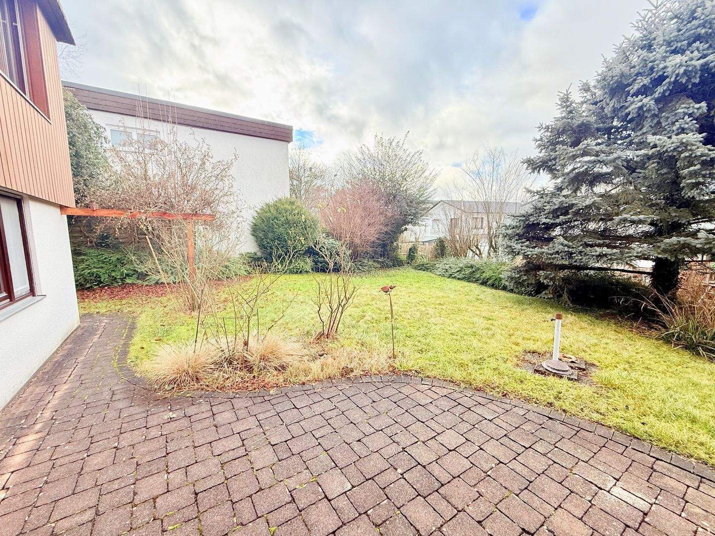 Immobilie in Oberteuringen - Einfamilienhaus mit 2025 sanierter Einliegerwohnung Oberteuringen - Bild 4