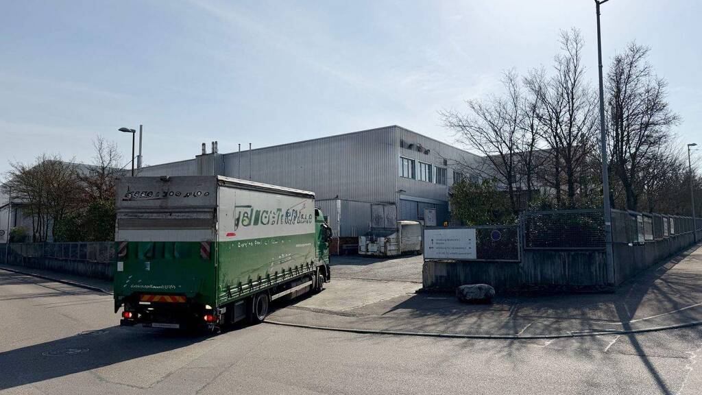 Lagerhalle zur Miete provisionsfrei 6,50 € 14.230 m² Lagerfläche teilbar ab 2.130 m² Unterriexingen Markgröningen 71706