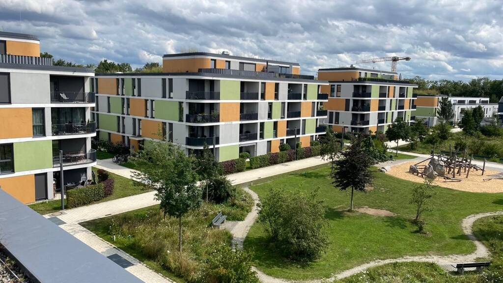 Wohnung zur Miete 1.411 € 2 Zimmer 70,6 m² 1. Geschoss frei ab sofort Barlowstr. 10 Bogenhausen München 81927