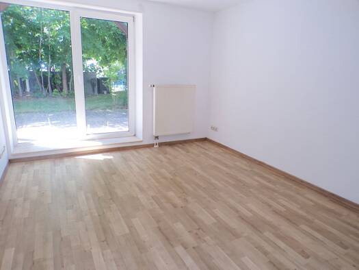 Wohnung zur Miete 480 € 3 Zimmer 83 m² EG frei ab sofort Werdau 08412