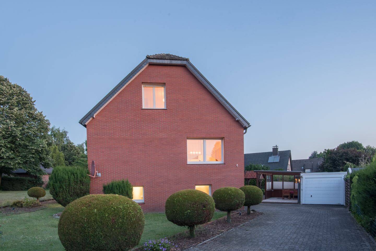 Einfamilienhaus zum Kauf - Ansicht 2