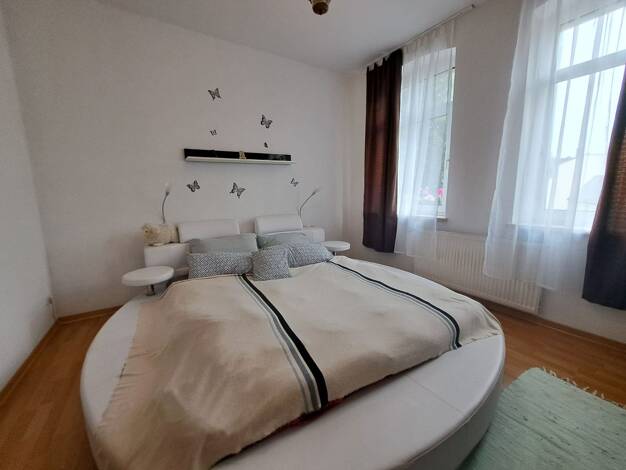 Wohnung zum Kauf 50.000 € 3 Zimmer 80 m² 1. Geschoss Adorf 08626