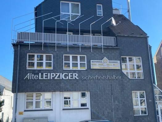 Wohnung zur Miete 765 € 2 Zimmer 90 m² Schützenstraße 30 Innen Remscheid 42853