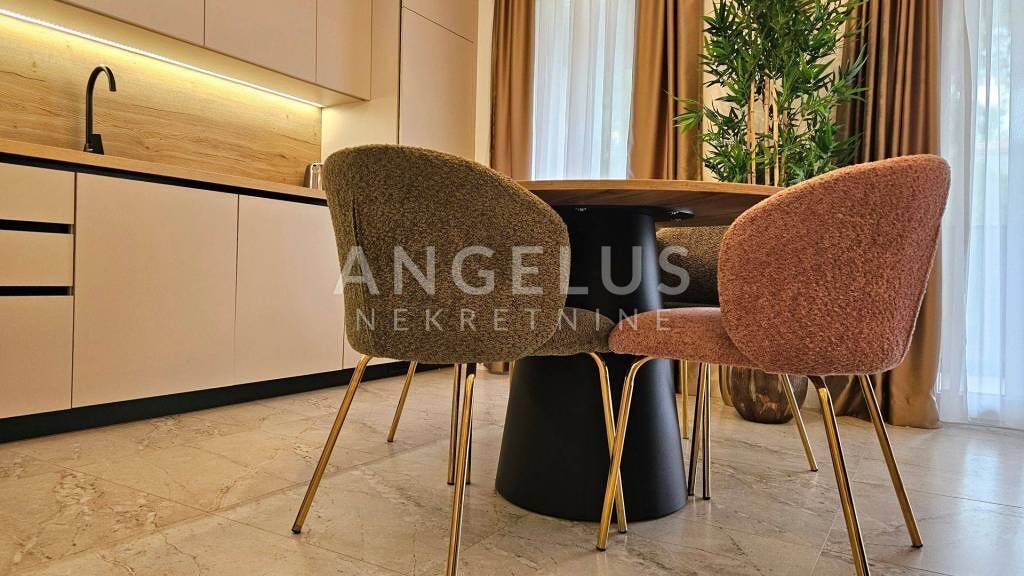 Wohnung zur Miete 1.000 € 3 Zimmer 58 m² 1. Geschoss Podstrana