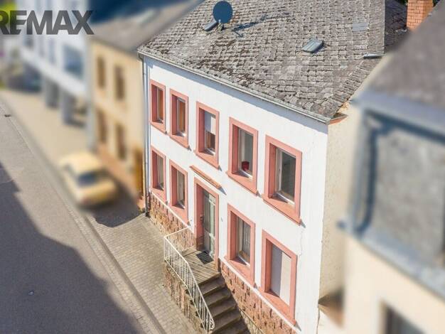 Reihenmittelhaus zum Kauf 130.000 € 7 Zimmer 104,9 m² 417 m² Grundstück Saarburg Saarburg 54439