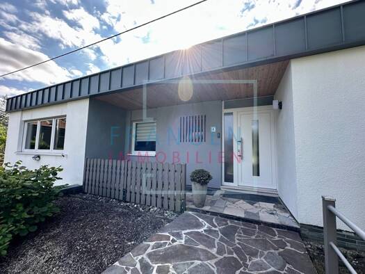 Bungalow zum Kauf 385.000 € 5 Zimmer 171 m² 2.048 m² Grundstück Diefflen Dillingen / Diefflen 66763