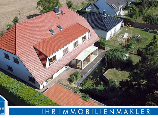 Einfamilienhaus zum Kauf 690.000 € 9 Zimmer 422 m² 1.813 m² Grundstück Am Domhof 10 Oppin Landsberg OT Oppin 06188