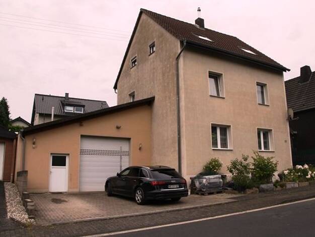Einfamilienhaus zum Kauf 349.900 € 7 Zimmer 155 m² 569 m² Grundstück frei ab 15.09.2026 Eitorf Eitorf 53783