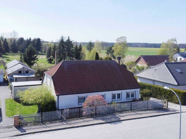 Sonstiges zum Kauf als Kapitalanlage geeignet 247.500 € 5 Zimmer 132 m² 1.975,1 m² Grundstück Nassenheide Löwenberger Land 16775