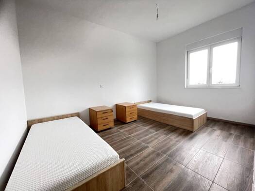 Wohnung zur Miete 300 € 3 Zimmer 78 m² Geschoss 1/1 Zagreb 10000