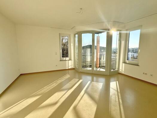 Wohnung zur Miete 695 € 3 Zimmer 68,3 m² Deggendorf 94469