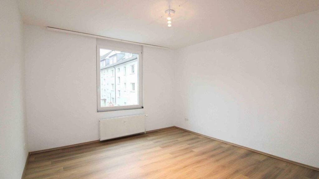 Wohnung zum Kauf 135.000 € 4 Zimmer 102 m² 1. Geschoss Steele Essen 45276
