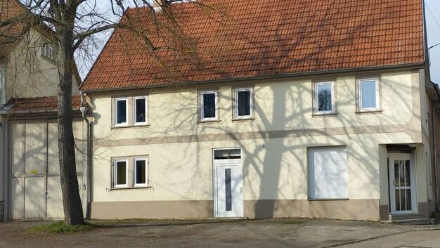 Einfamilienhaus zum Kauf provisionsfrei 455.000 € 7 Zimmer 229 m² 493 m² Grundstück Stotternheim Erfurt 99095