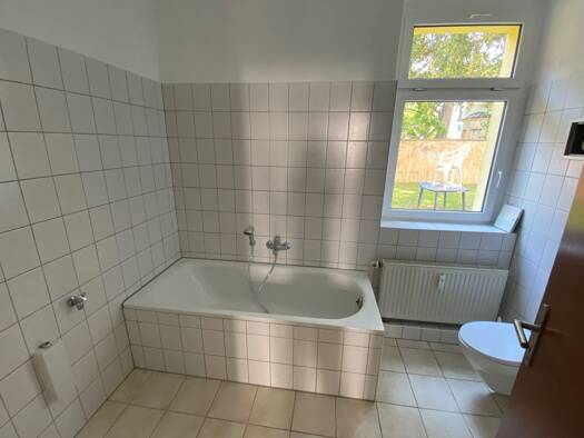 Wohnung zur Miete 210 € 2 Zimmer 41,6 m² EG frei ab 01.11.2026 Dr.-Külz-Straße 3 Werdau Werdau 08412