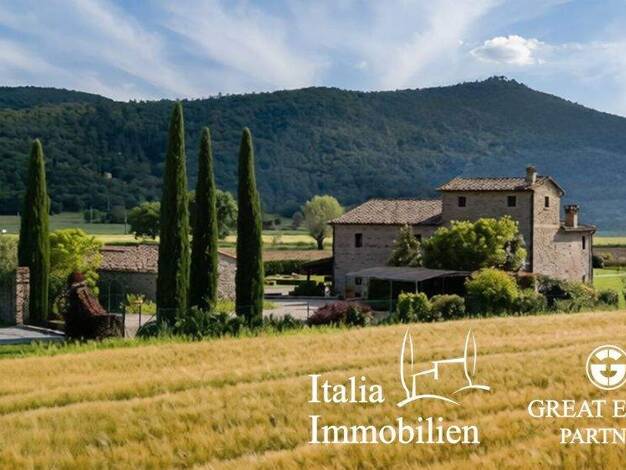 Bauernhaus zum Kauf 1.695.000 € 13 Zimmer 357 m² 5.000 m² Grundstück Cortona 52044