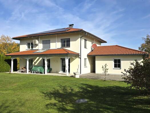 Haus zum Kauf 850.000 € 7 Zimmer 193 m² 2.276 m² Grundstück Sittersdorf 9133