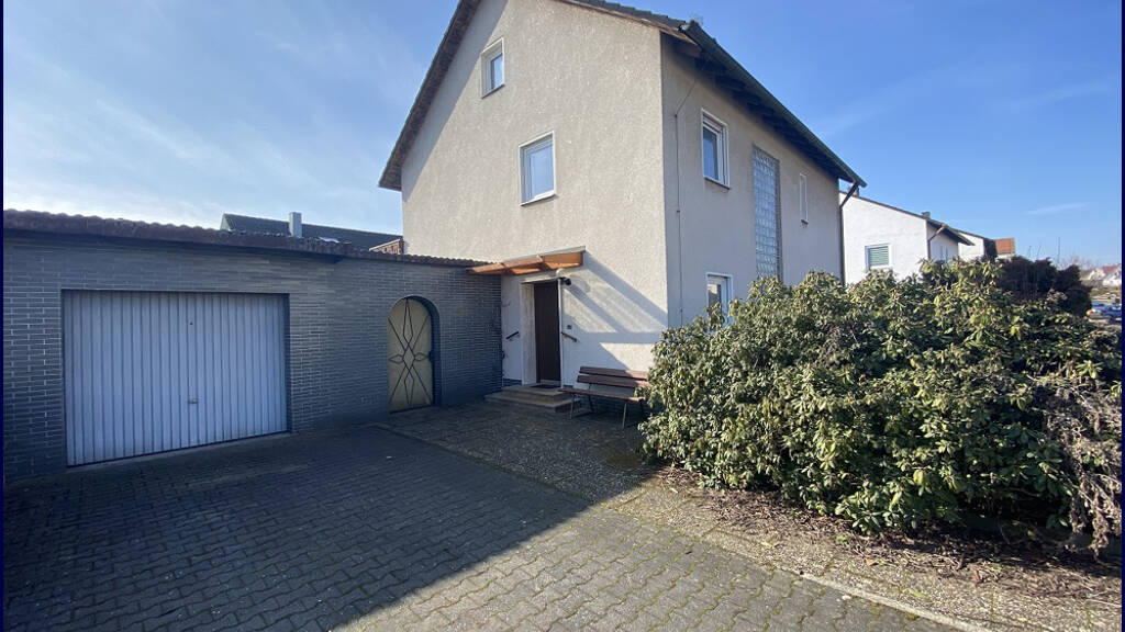 Einfamilienhaus zum Kauf 265.000 € 5 Zimmer 128 m² 654 m² Grundstück Traßlberg Poppenricht 92284