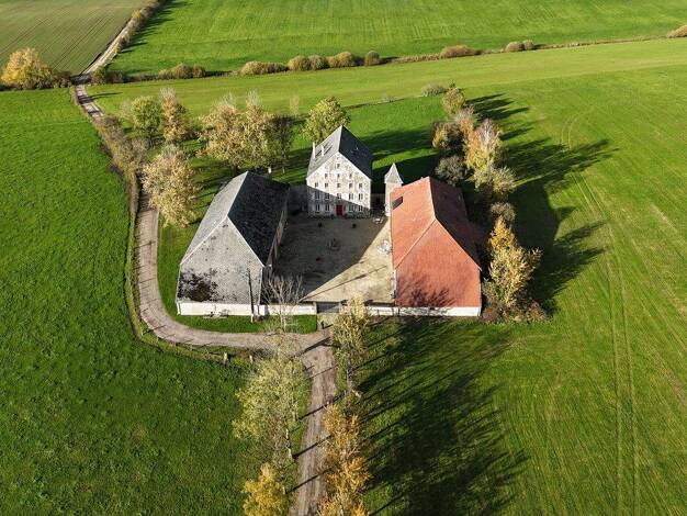 Haus zum Kauf 1.499.000 € 20 Zimmer 725 m² 9.305 m² Grundstück ferme du mittenhof kirschnaumen 57480