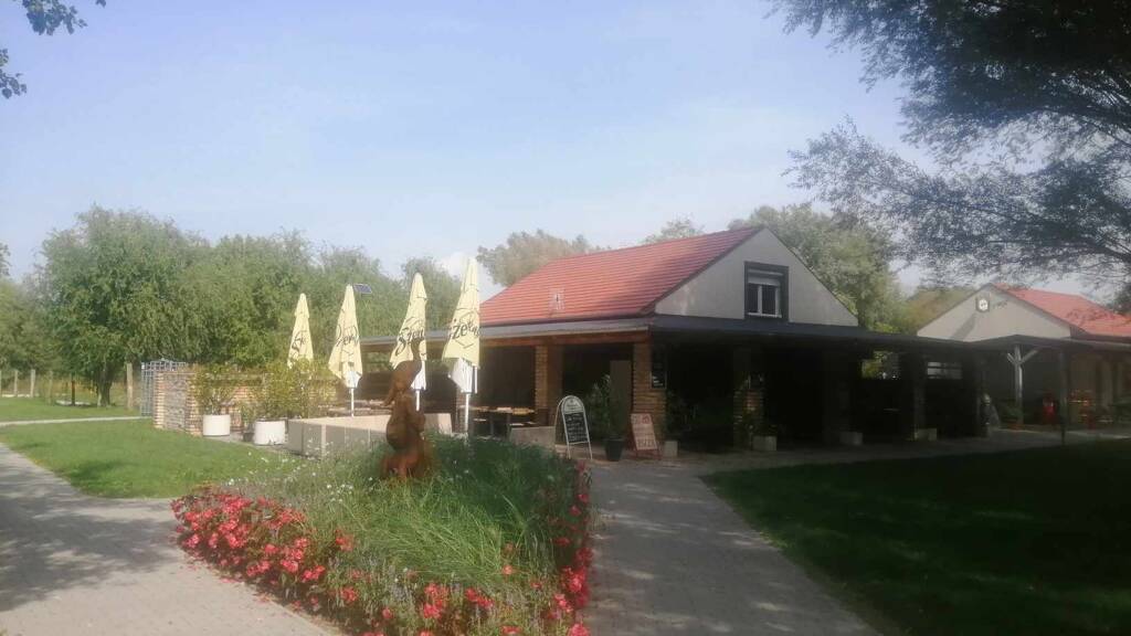 Restaurant zum Kauf 224.000 € 140 m² Gastrofläche 150 m² Grundstück Gyenesdiás 8315