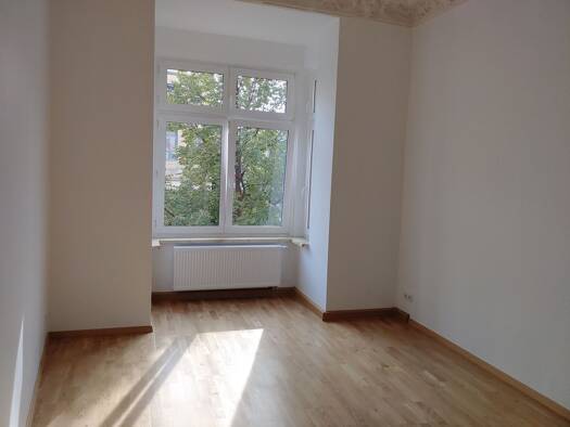 Wohnung zur Miete 740 € 3 Zimmer 92 m² Geschoss 1/4 frei ab 02.11.2026 Reudnitz-Thonberg Leipzig 04317