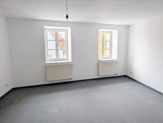 Wohnung zur Miete 700 € 2,5 Zimmer 80 m² Geschoss 1/2 Schwabach Schwabach 91126
