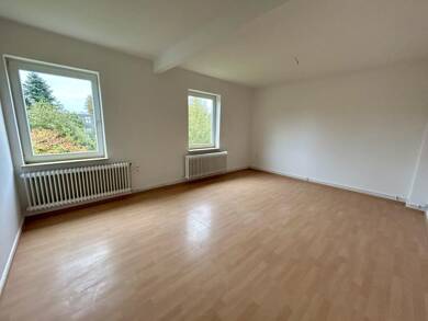 Wohnung zur Miete 449 € 2 Zimmer 64,2 m² 1. Geschoss Salzastraße 83 Fedderwardergroden Wilhelmshaven 26388
