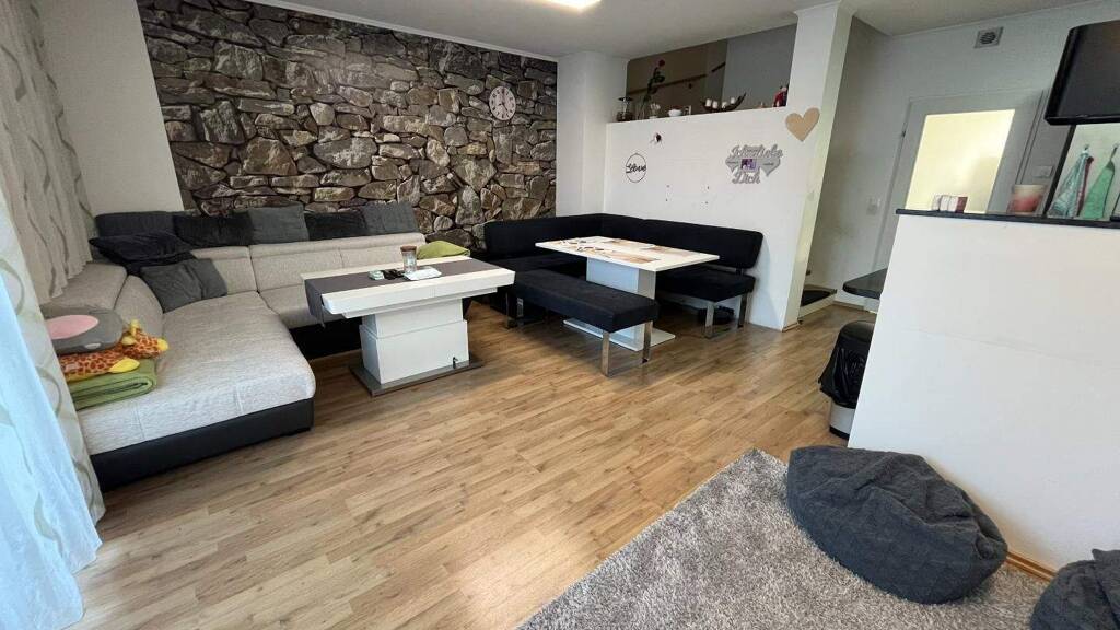 Reihenmittelhaus zum Kauf 395.000 € 6 Zimmer 159 m² Eggendorf 2492