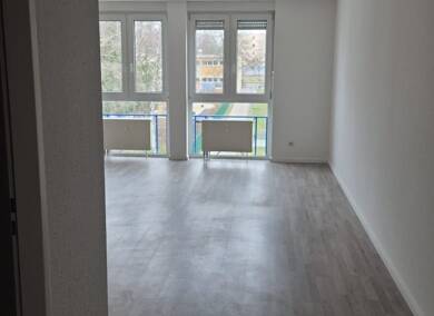 Studio zur Miete 251 € 1 Zimmer 45,7 m² 1. Geschoss frei ab sofort Carl-von-Ossietzky-Str. 200a Gablenz 245 Chemnitz 09127