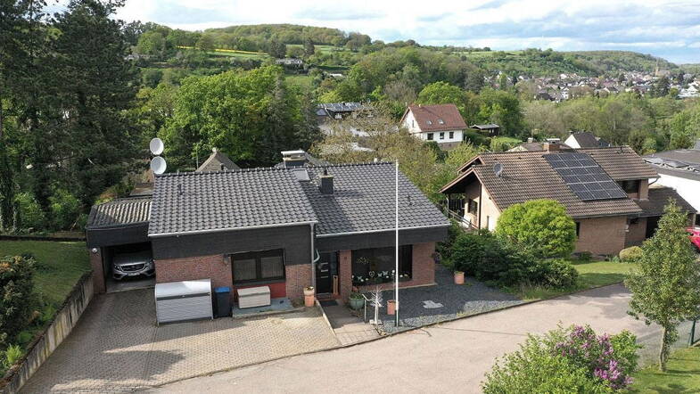 Einfamilienhaus zum Kauf provisionsfrei 495.000 € 7 Zimmer 215 m² 464 m² Grundstück Üdingen Kreuzau 52372