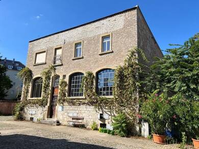 Weingut zum Kauf 795.000 € 2.429 m² Grundstück Kitzingen Kitzingen 97318