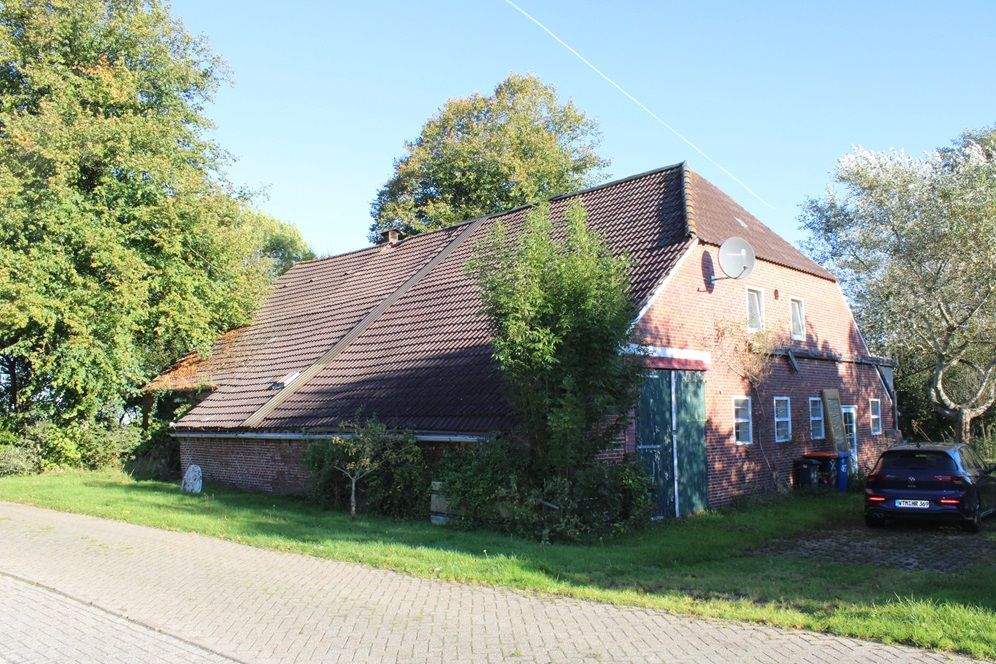 Immobilie in Esens - Nr.: 1530 renov.-bedürftige, gediegene Landstelle in Mamburg  - Bild 1