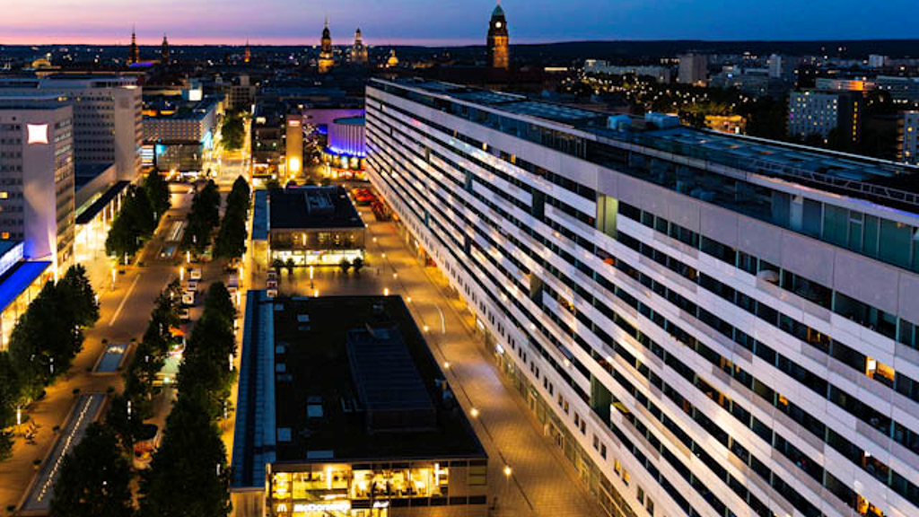 Wohnung zur Miete 530 € 2 Zimmer 60,9 m² 9. Geschoss St. Petersburger Str. 26 Seevorstadt-Ost/Großer Garten Dresden 01069