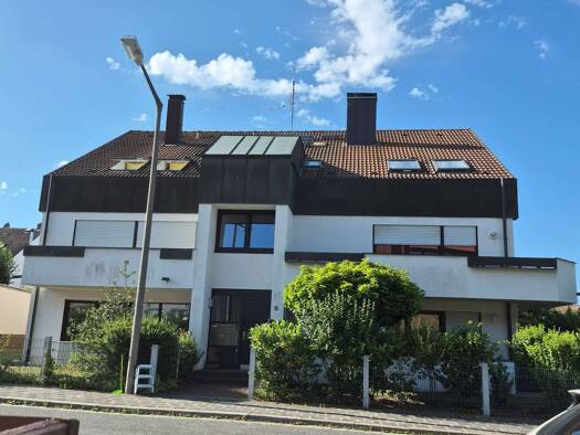 Wohnung zum Kauf 334.000 € 3 Zimmer 92,5 m² Geschoss 1/2 frei ab sofort Waldstraße 15 Deutenbach Stein 90547