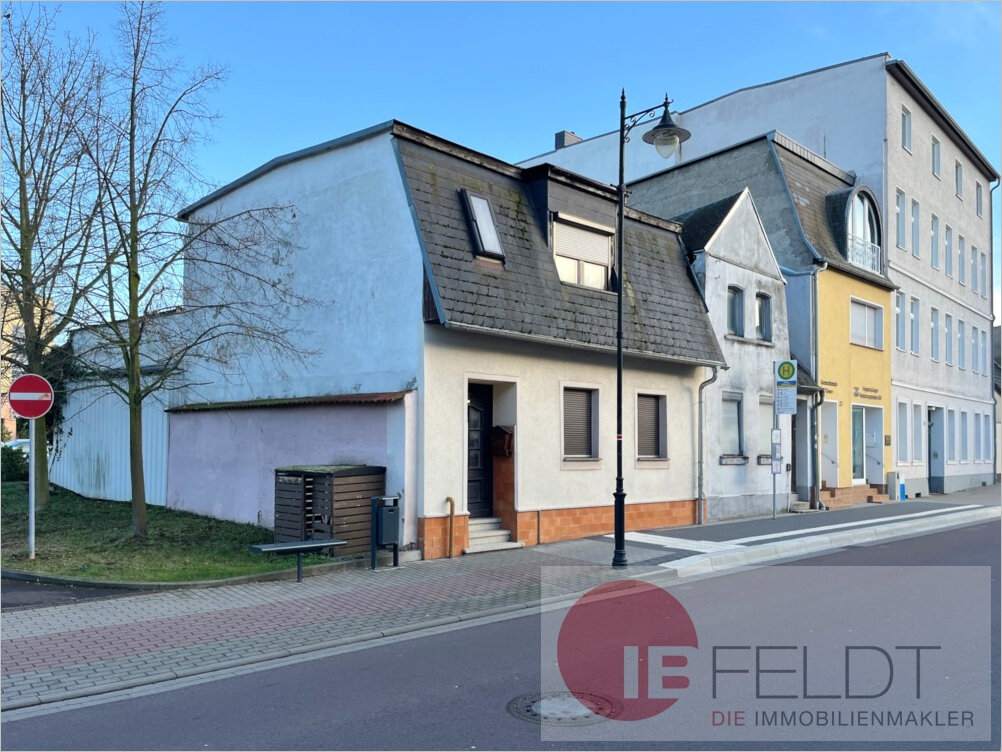 Einfamilienhaus zum Kauf 38.250 € 2 Zimmer 90 m²<br/>Wohnfläche 99 m²<br/>Grundstück Köthen Köthen 06366