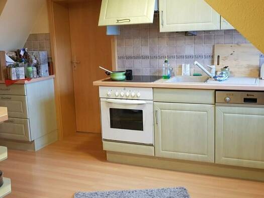 Wohnung zur Miete 350 € 1,5 Zimmer 50 m² Geschoss 2/4 frei ab 01.10.2026 Rudolf-Breitscheid-Straße 11 Kahla 07768