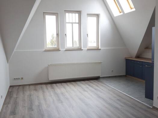 Maisonette zur Miete 499 € 3 Zimmer 68,9 m² 2. Geschoss frei ab 01.12.2026 Himmelfürststraße 17 Niederplanitz Zwickau 08062