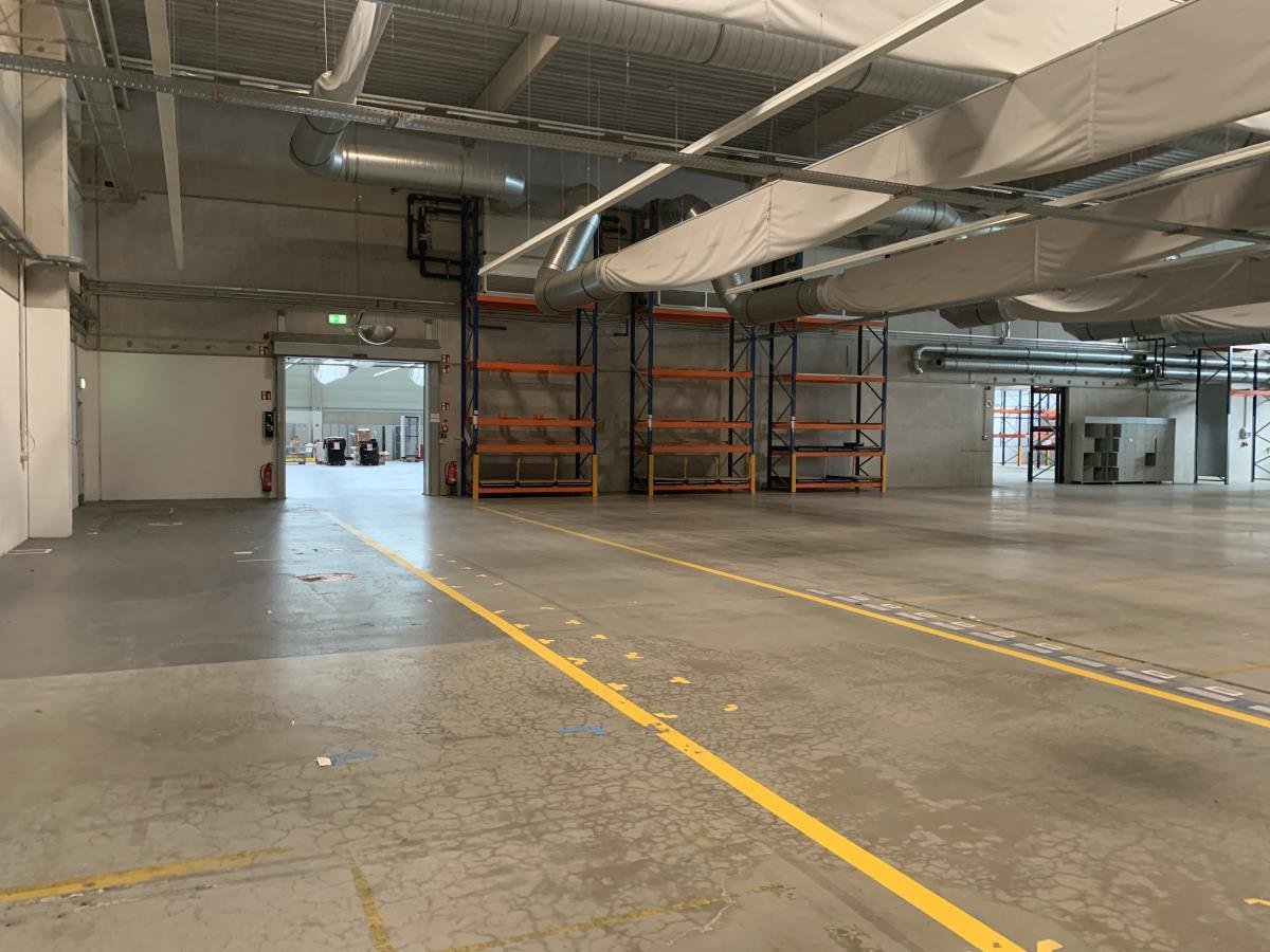 Lagerhalle zur Miete 5,50 € 4.476 m²<br/>Lagerfläche ab 4.476 m²<br/>Teilbarkeit Oestrich Dortmund 44357