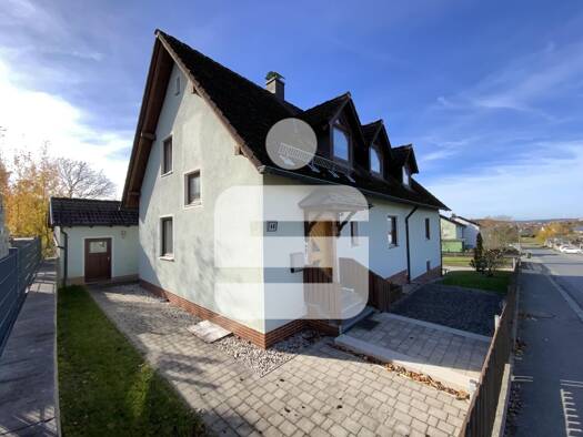 Mehrfamilienhaus zum Kauf 295.000 € 8 Zimmer 190 m² 757 m² Grundstück Oberviechtach 92526