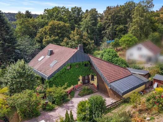 Einfamilienhaus zum Kauf 599.000 € 10 Zimmer 301 m² 1.431 m² Grundstück Unterlengenhardt Bad Liebenzell 75378