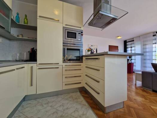 Wohnung zum Kauf 420.000 € 2 Zimmer 98 m² Geschoss 2/2 Klis 21210