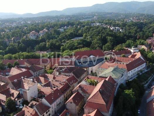 Villa zum Kauf 4.250.000 € 5 Zimmer 1.200 m² 2.600 m² Grundstück Zagreb 10000