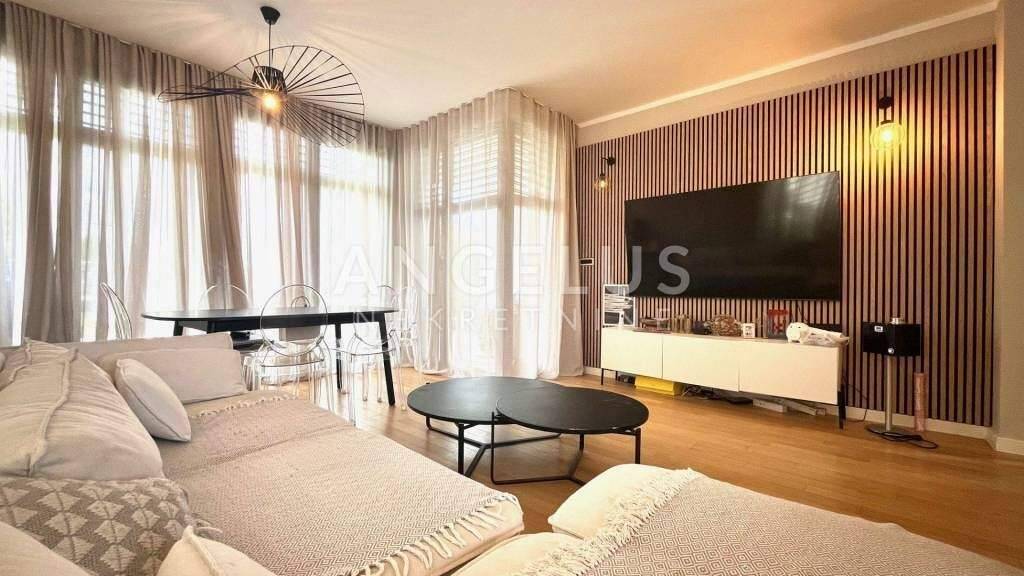 Haus zur Miete 3.750 € 4 Zimmer 250 m² Blato