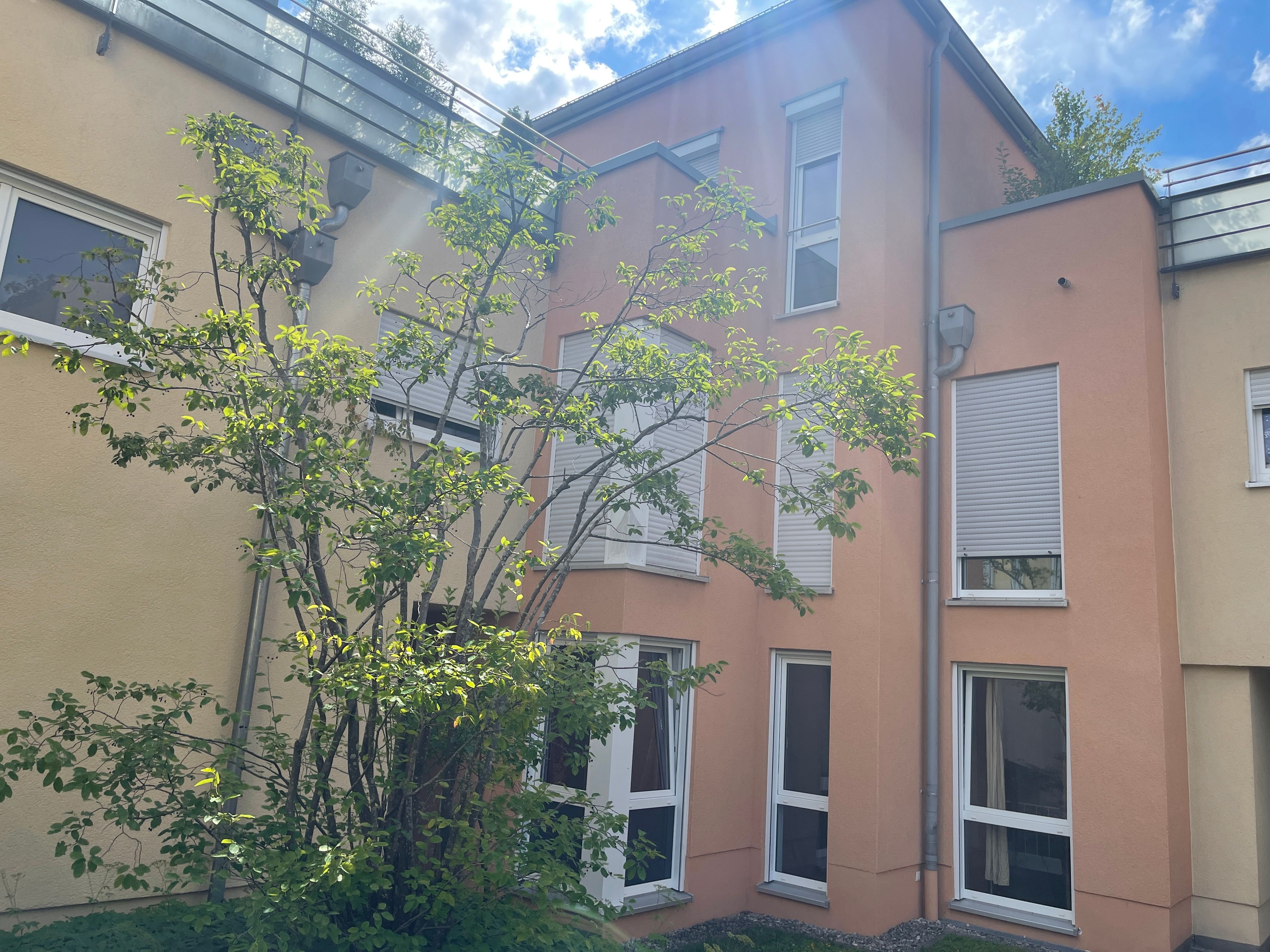 Wohnung zur Miete 2.200 € 3 Zimmer 127 m²<br/>Wohnfläche EG<br/>Geschoss 01.02.2025<br/>Verfügbarkeit Oberweg 44 Westerham Taufkirchen 82024