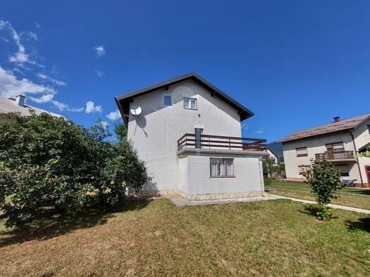 Mehrfamilienhaus zum Kauf 250.000 € 12 Zimmer 423 m² 802 m² Grundstück Korenica