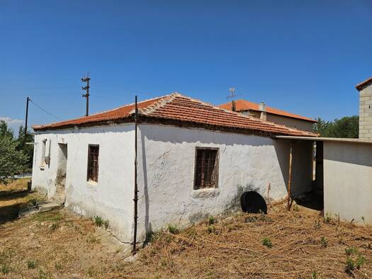 Einfamilienhaus zum Kauf 15.000 € 2 Zimmer 81 m² 1.209 m² Grundstück Ivira, Serres