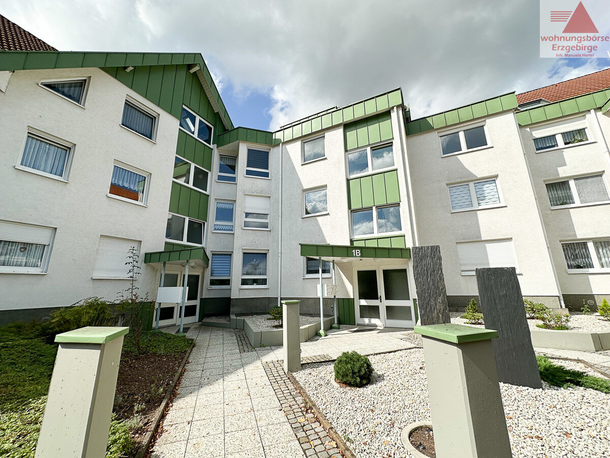 Wohnung zur Miete 415 € 2 Zimmer 69 m²<br/>Wohnfläche 1.<br/>Geschoss Am Höhenweg 1b Glauchau Glauchau 08371