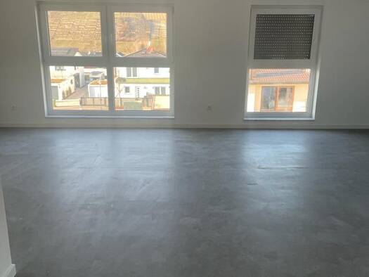 Wohnung zur Miete 950 € 2 Zimmer 70 m² Geschoss 2/2 frei ab sofort Kirchheim am Neckar 74366