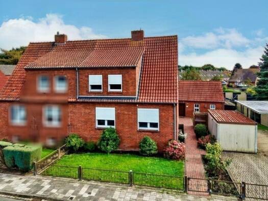 Doppelhaushälfte zum Kauf 179.000 € 5 Zimmer 102 m² 755 m² Grundstück frei ab sofort Borssum/Hilmarsum Emden 26725